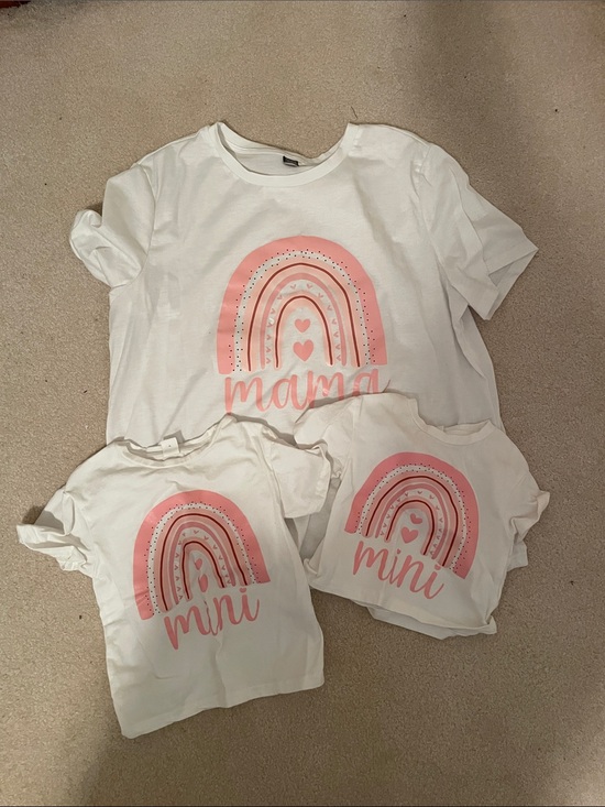 SHEIN Tops - SHEIN mama and 2 mini set of 3 White Tee with Pink Rainbow and Heart Graphic